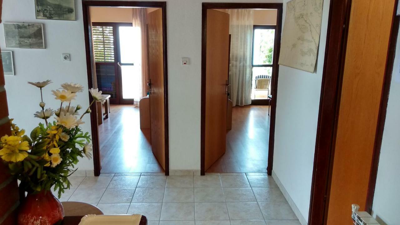 Apartment Ivo Veliko Brdo Makarska Exterior photo